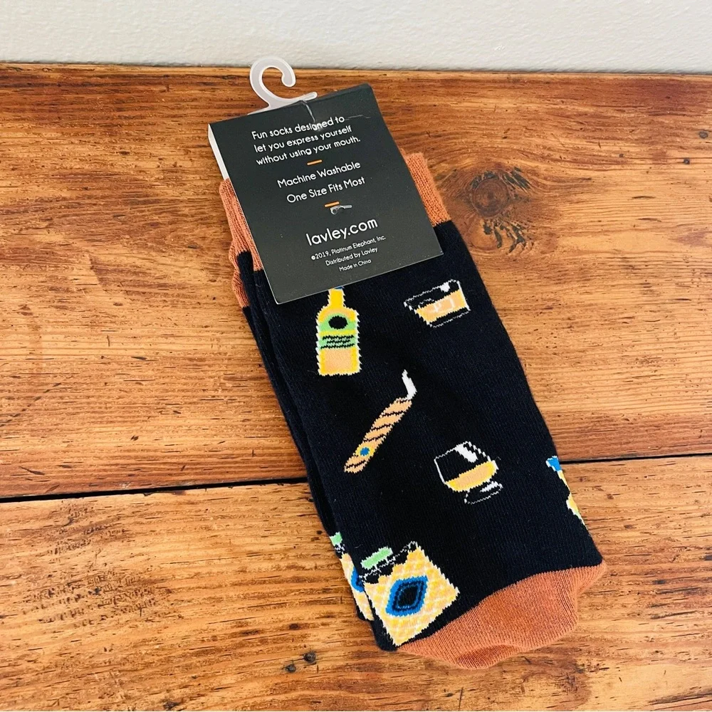NWT Bring Me Some Whiskey Brown & Black Socks